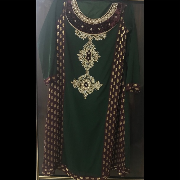Kameez pajama with dupatta - Picture 2 of 3